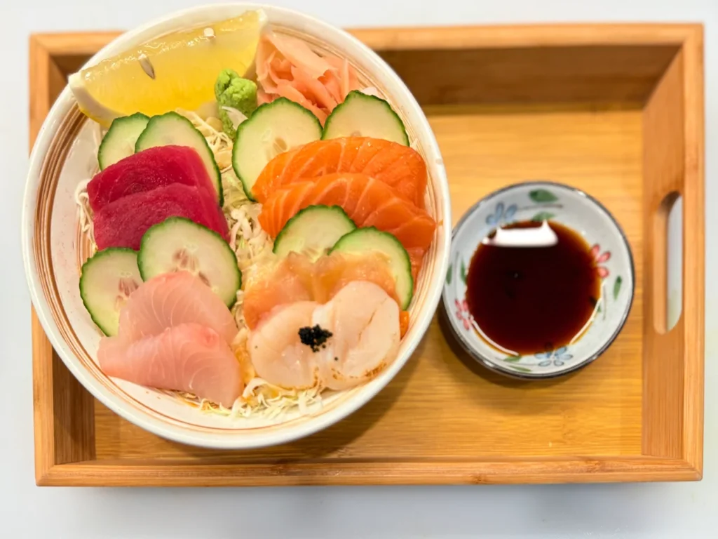 Sashimi Chirasi Bowl