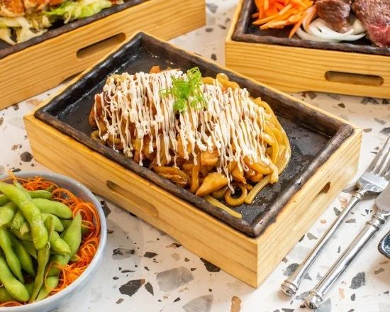 Sizzling Yaki U-Don